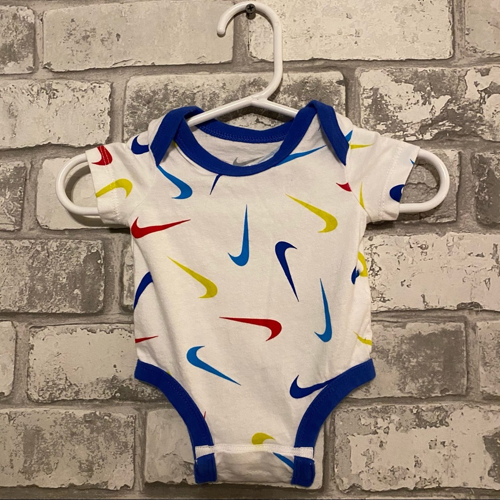 Nike Onesie Size Newborn